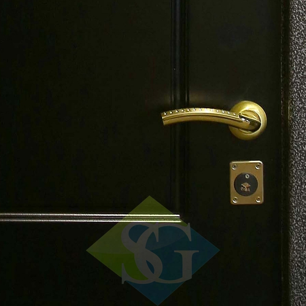 Фурнитура на двери МДФ покрытого шпоном венге