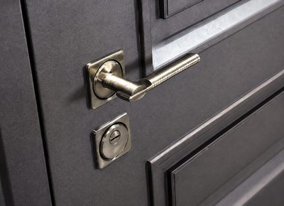 Выбор фурнитуры для входных дверей
