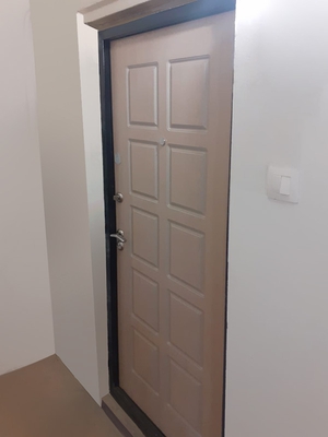 Дверь для квартиры, вид изнутри