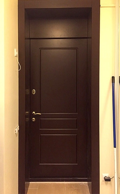 Дверь коричневый МДФ с фрамугой