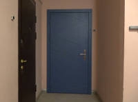 Установка металлической двери «Florence» в квартире многоэтажного дома
